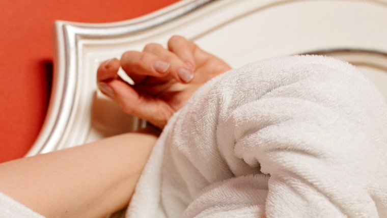 A Guide To Lazy Weekend Beauty
