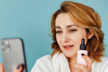 Six Hyaluronic Serums For Glowing Summer Skin