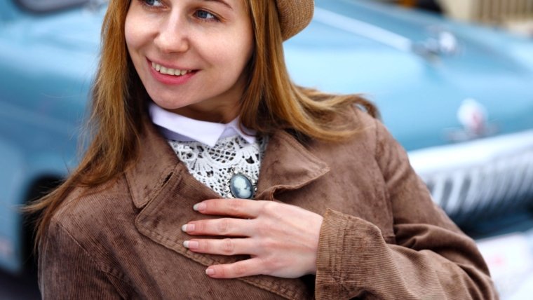 Here’s How to Dress for a Winter Wedding and Not Get Frostbite