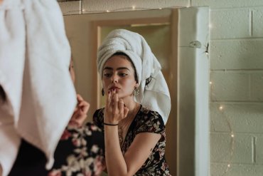 A Guide To Lazy Weekend Beauty