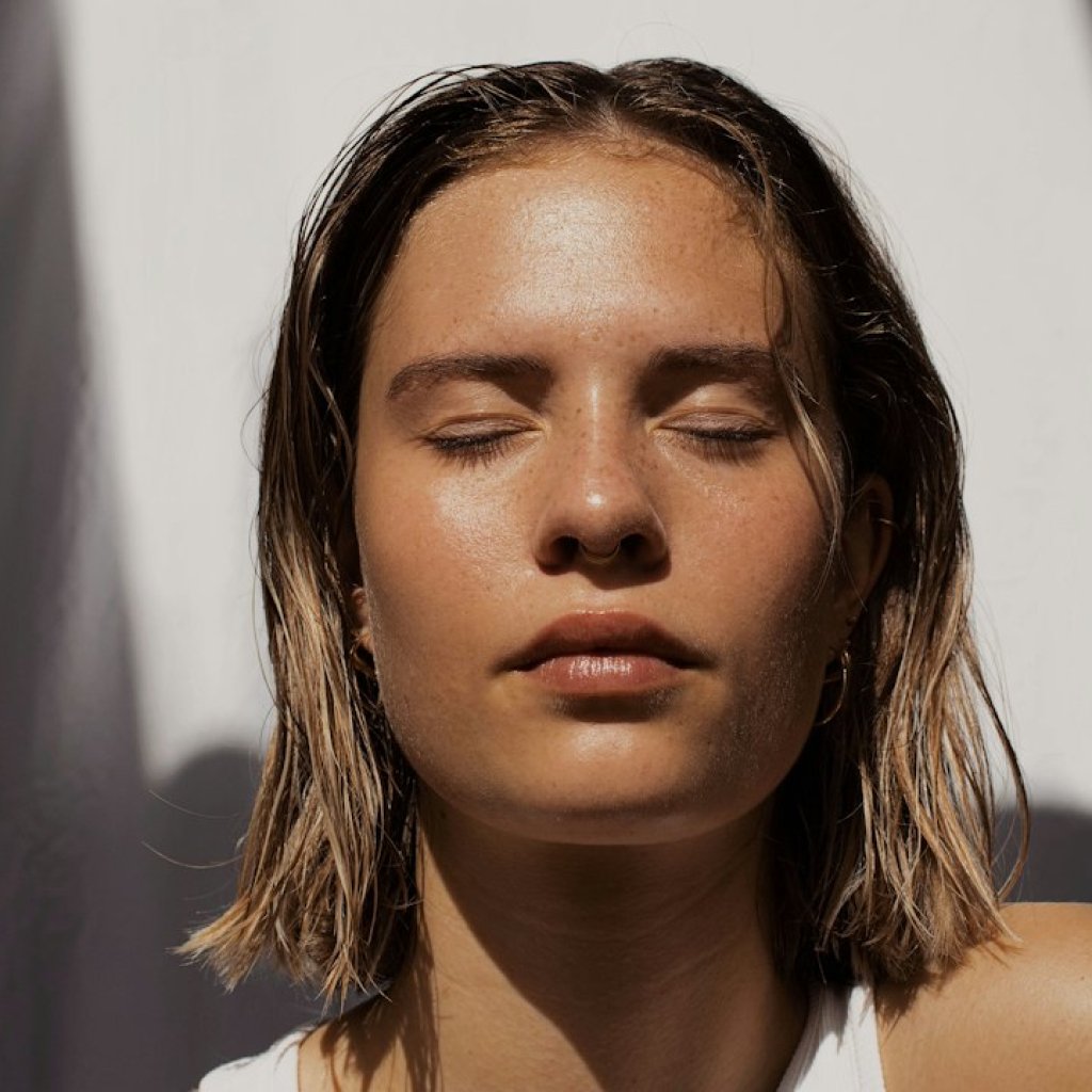 Six Hyaluronic Serums For Glowing Summer Skin