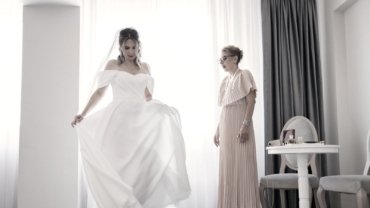 How to Become a Bridezilla in 6 Steps