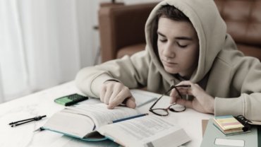 What You Need to Know for Homeschooling a Middle Schooler