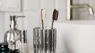 How to Develop a Healthy Routine to Prevent Tooth Decay