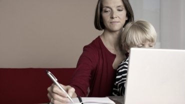 How You Can Go Back to School While Your Children Are Still Young